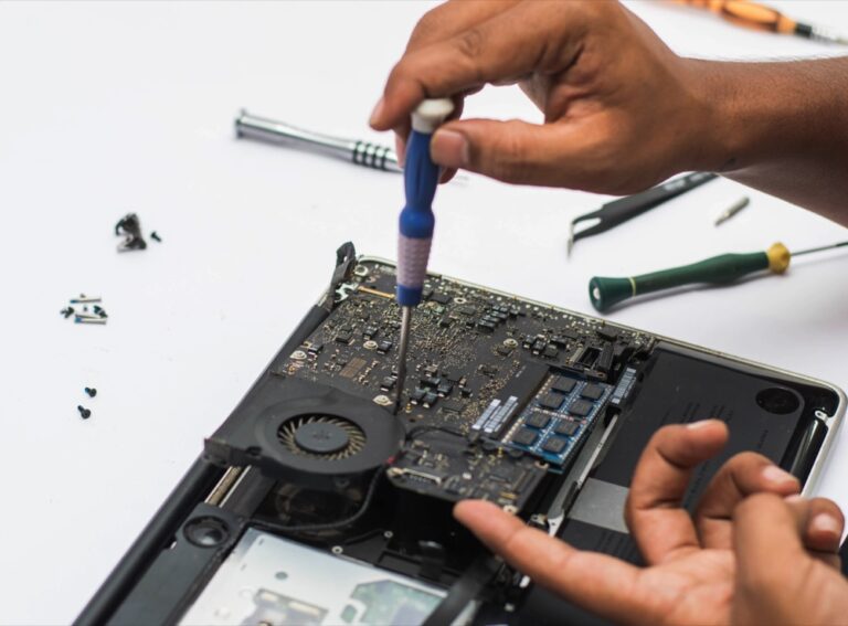 placa base Mac dañada por agua
